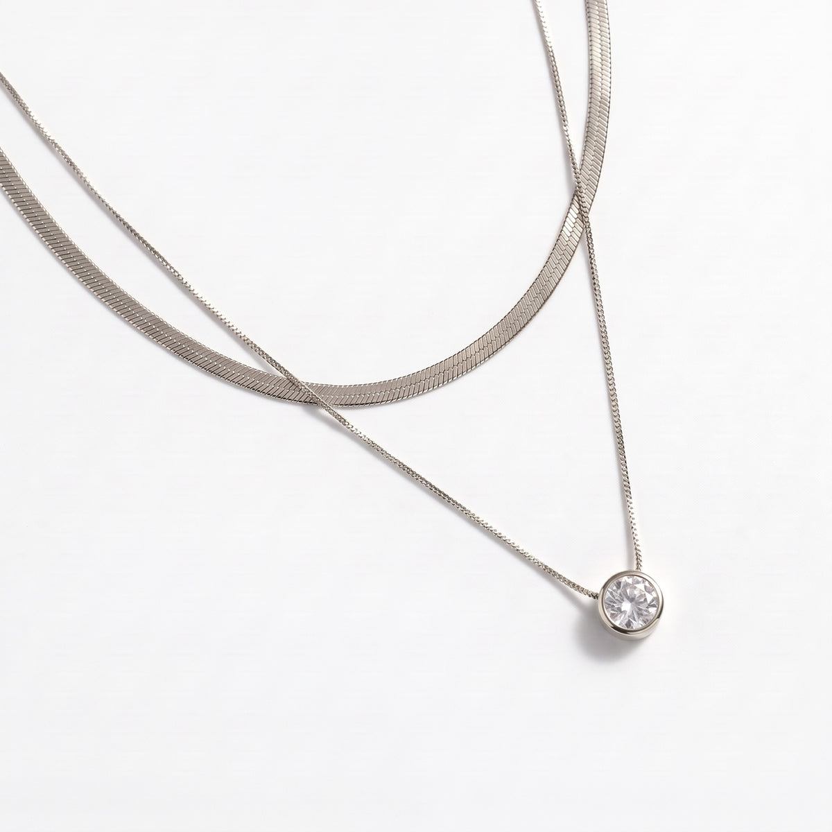 Collana Duetto, finitura argentata — foto prodotto