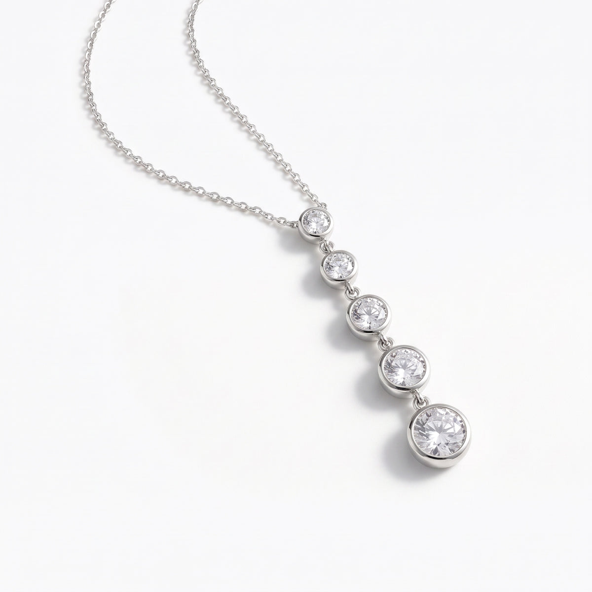Collana Pioggia, finitura argentata — foto prodotto