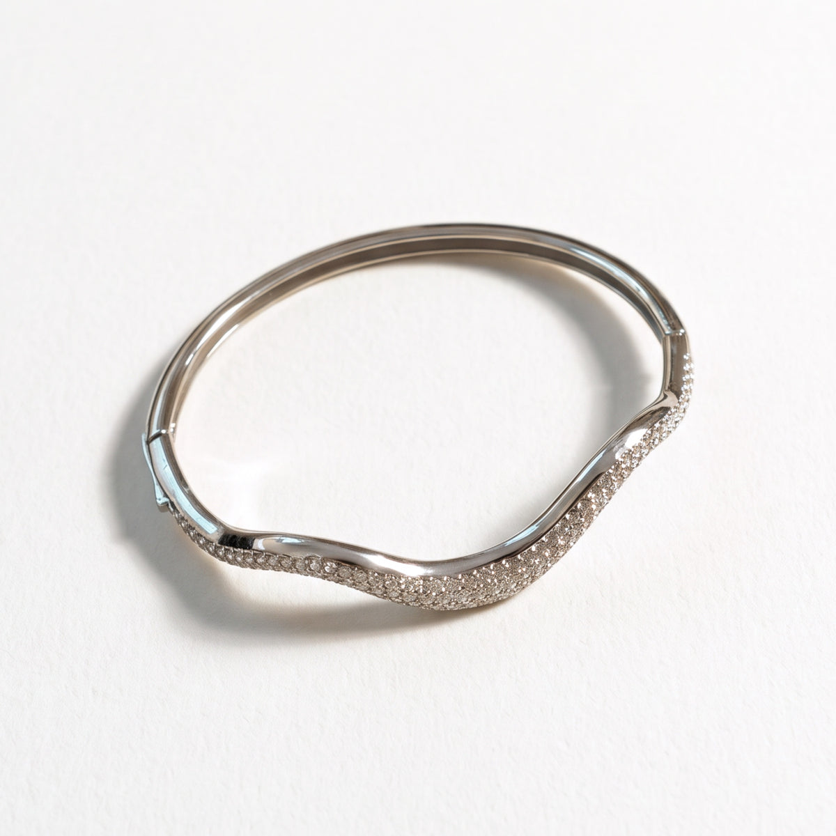Bracciale Onda Luce, finitura argentata — foto prodotto