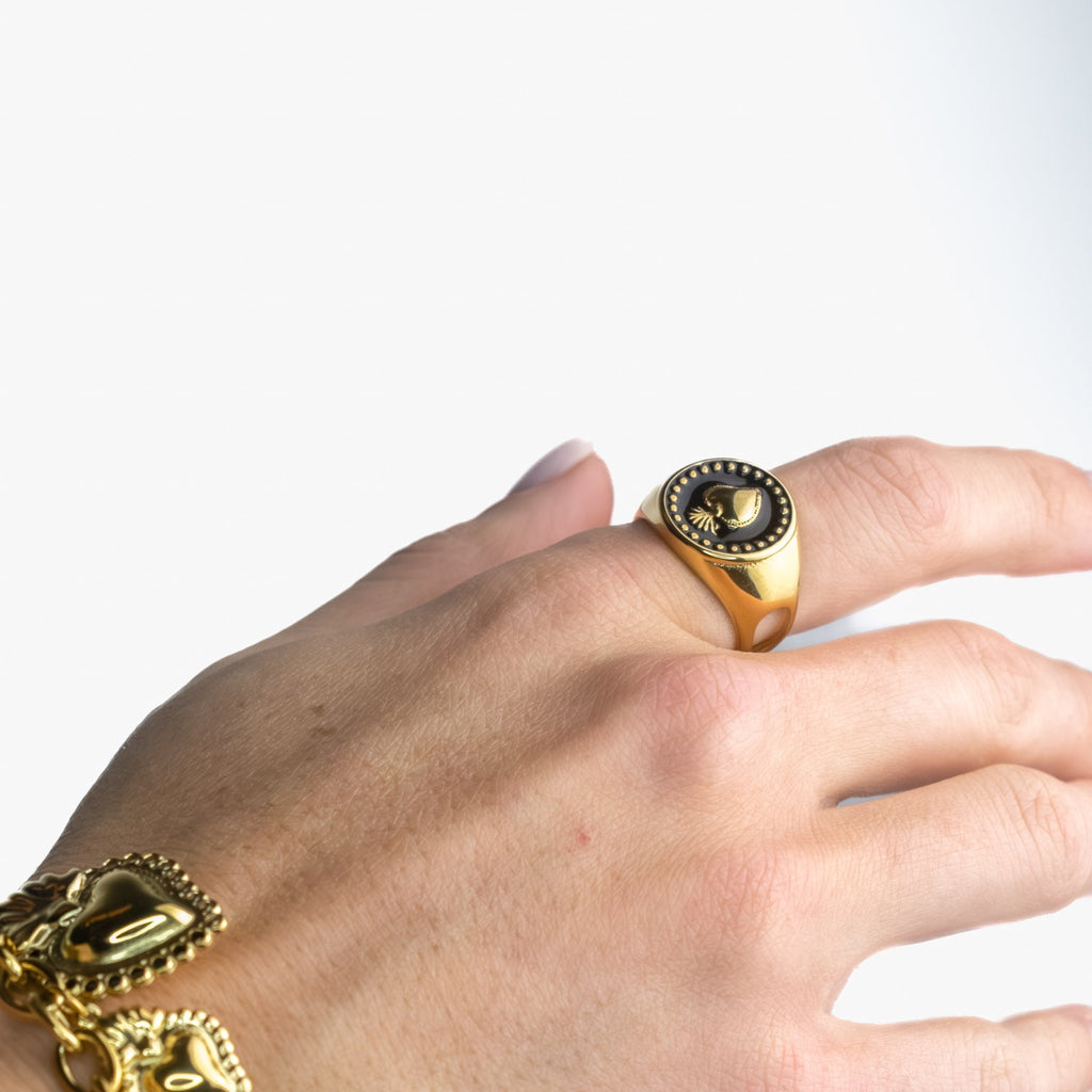 Anello Holy Club