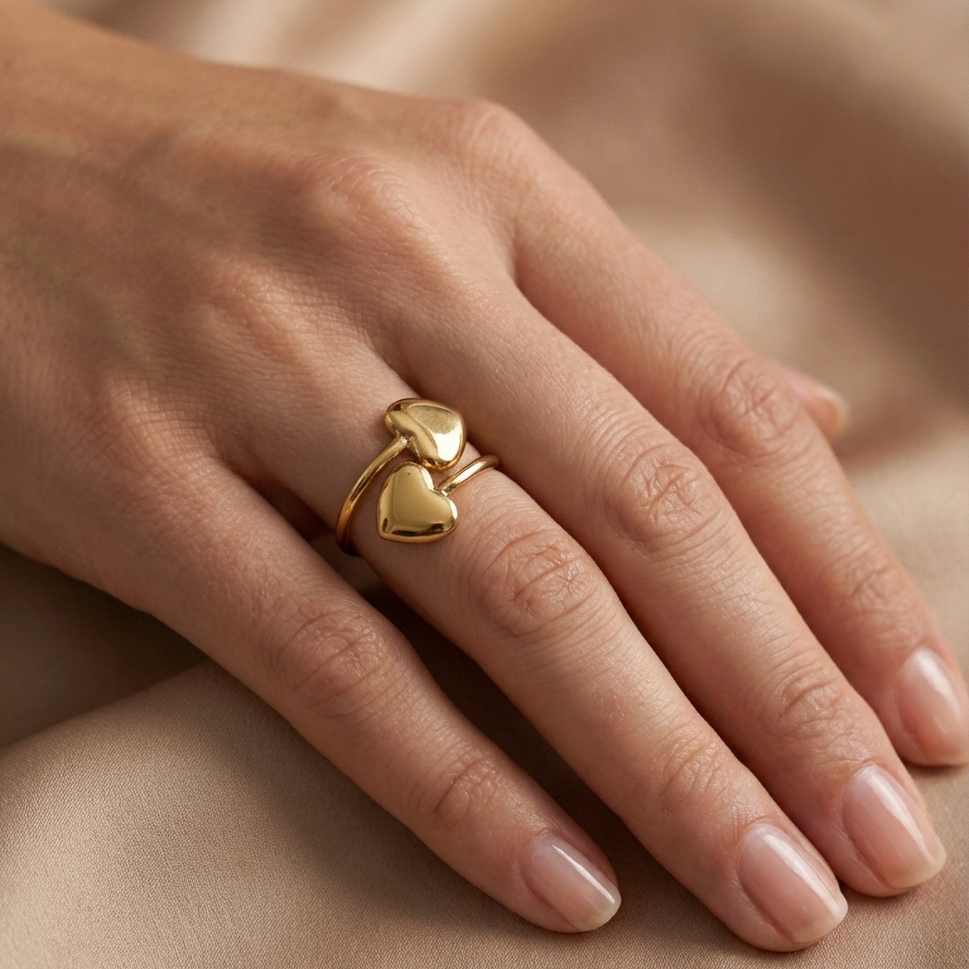Anello Abbraccio - indossato