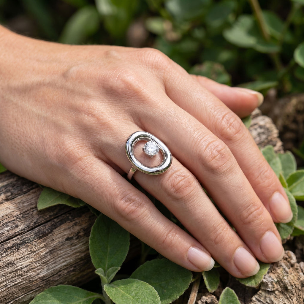 Anello scintilla argento indossato