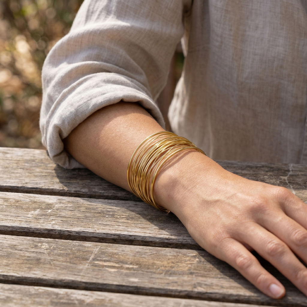 Bracciale radici oro indossato