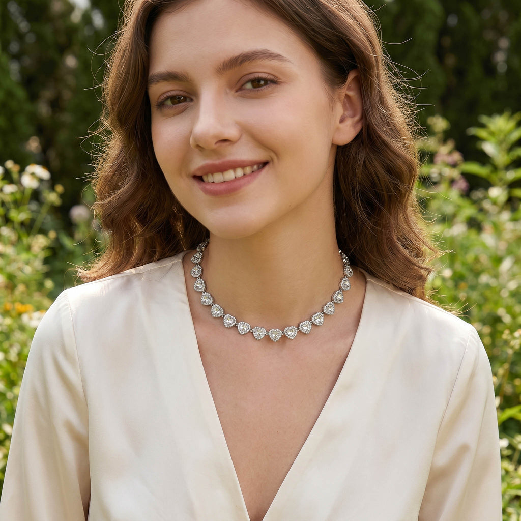 Collana amore brillante argento indossato