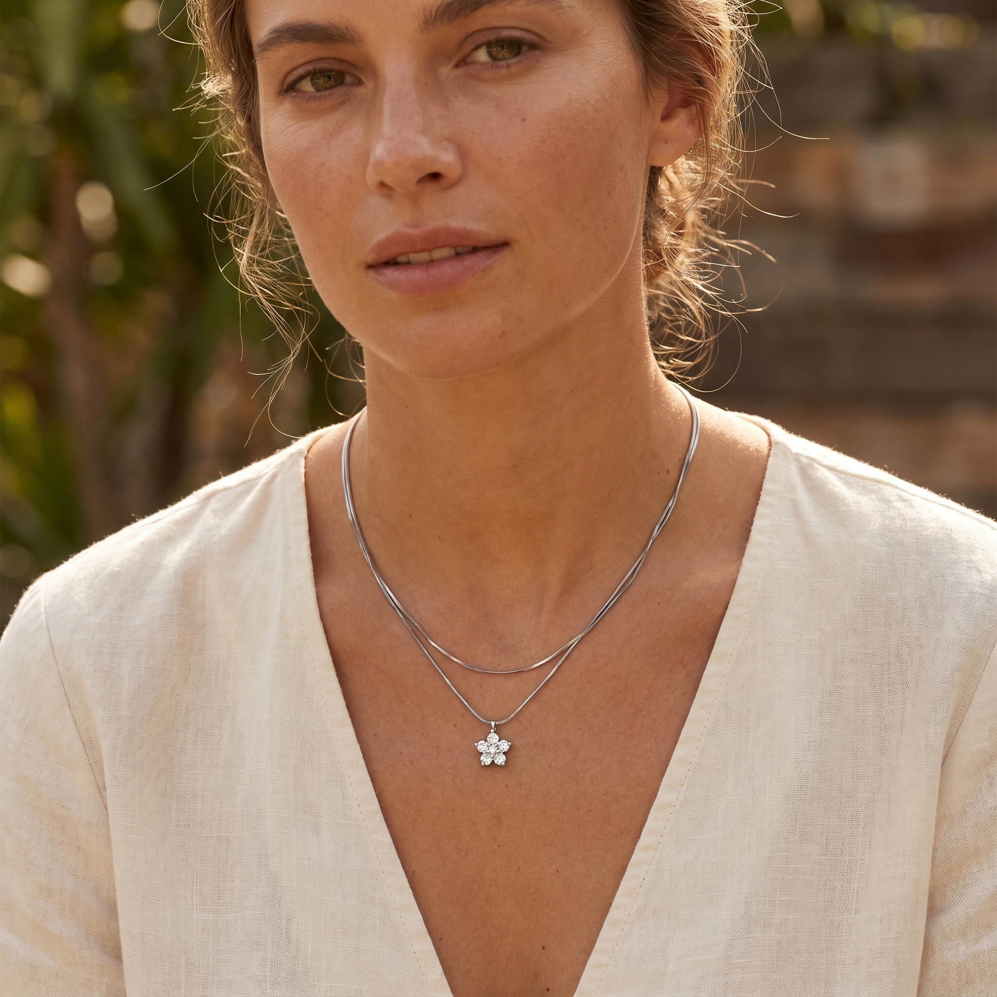 Collana flower double argento indossato