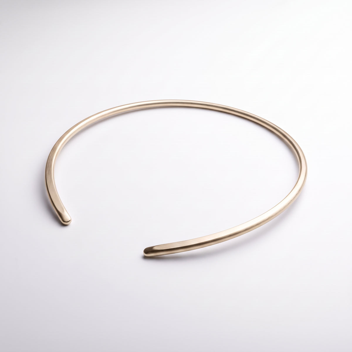 Choker Arco, finitura dorata — foto prodotto