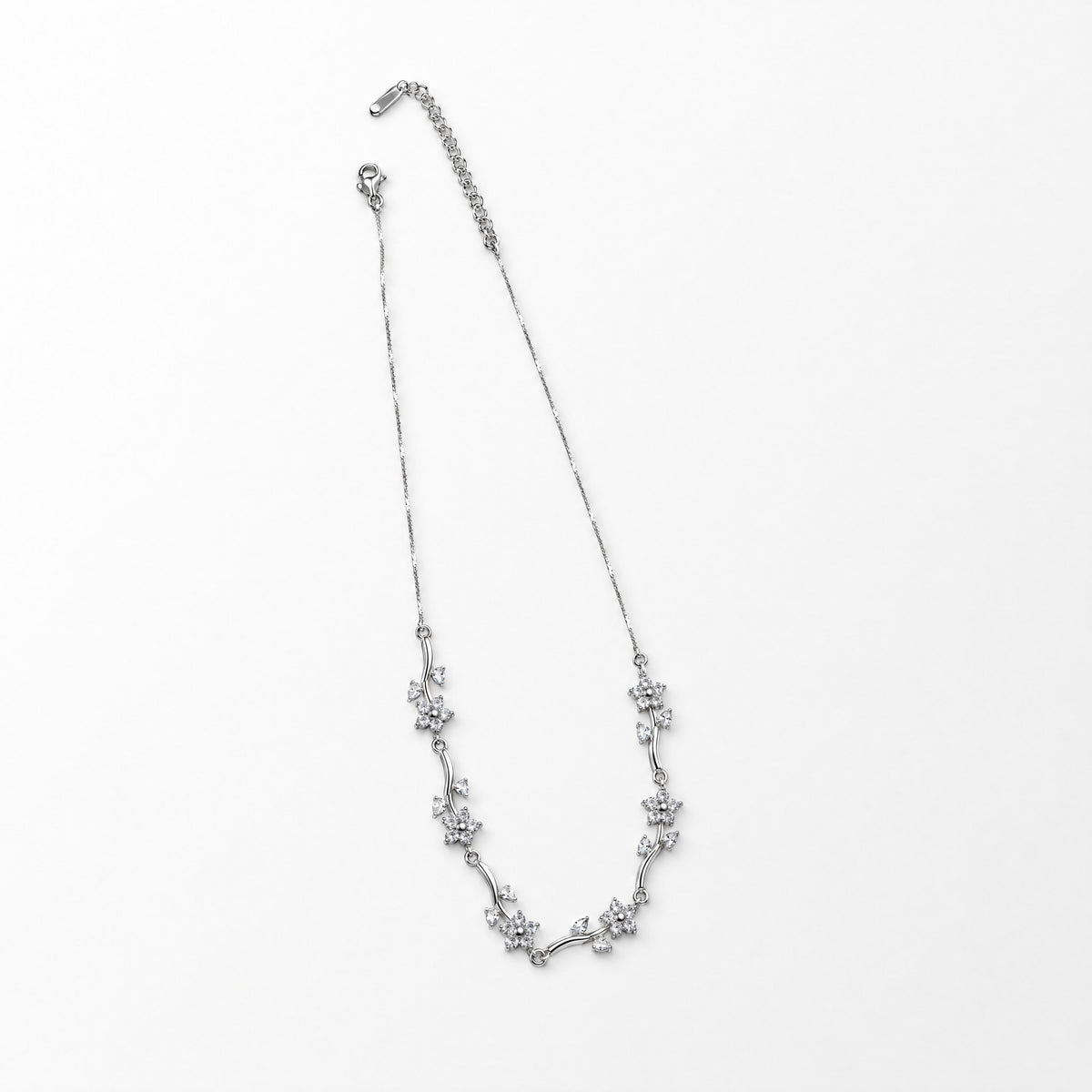 Collana Corolla, finitura dorata — foto prodotto